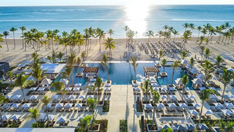 Vista real de resort premium em Cap Cana para contextualizar resorts de luxo em Punta Cana.